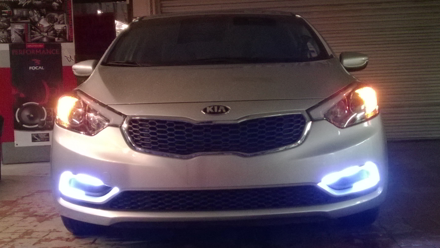 Image for Kia Forte foglight LED install